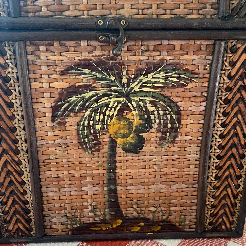 N/A vintage rattan